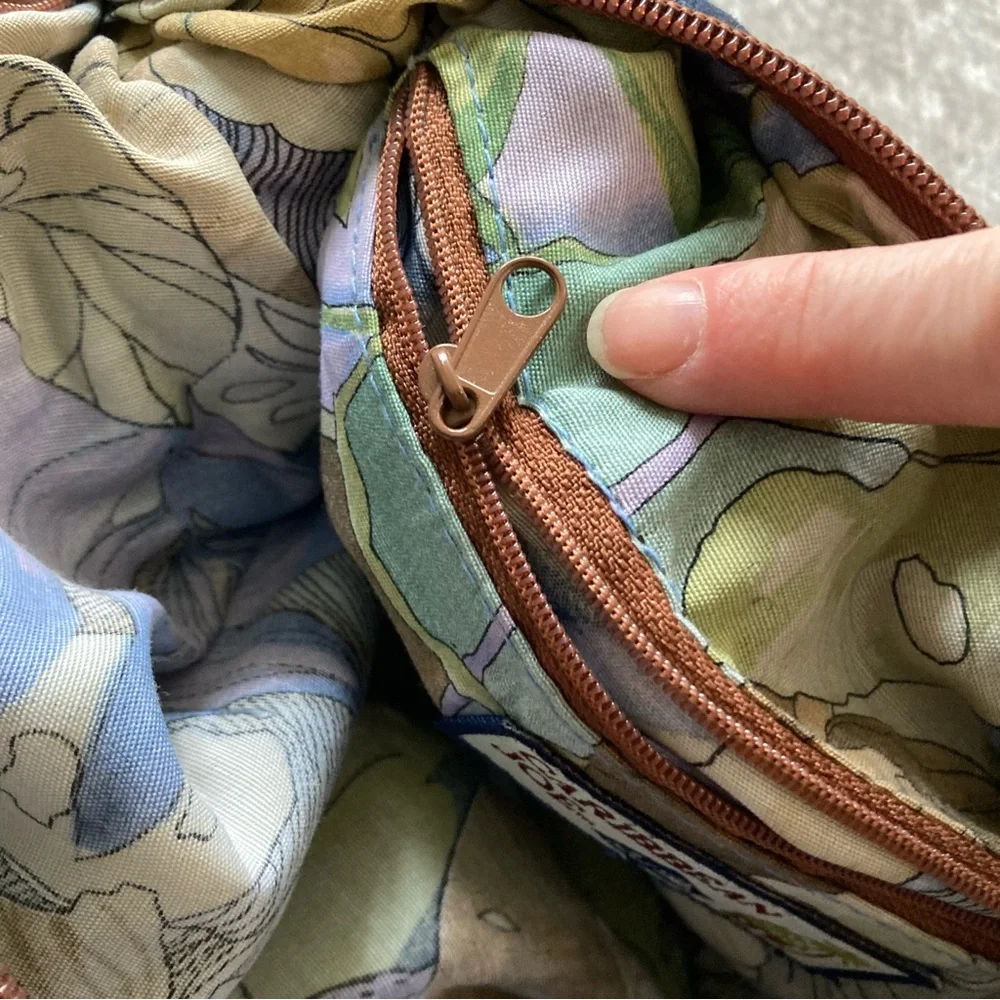 Caribbean Joe‎ navy canvas hobo bag w/ brown faux leather trim & print lining